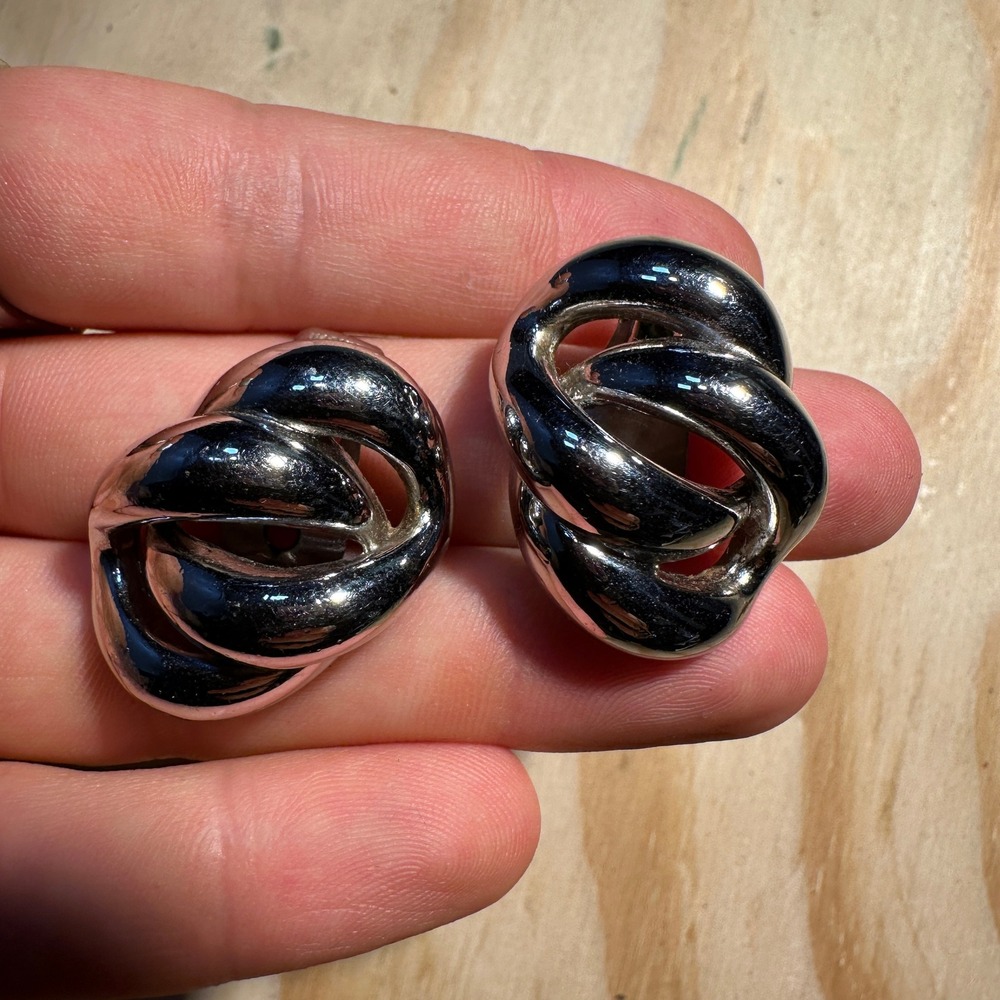 Napier Vintage Silver Tone Intertwined Love Knot Clip On Earrings OS